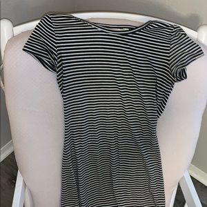 Stripped tee shirt
